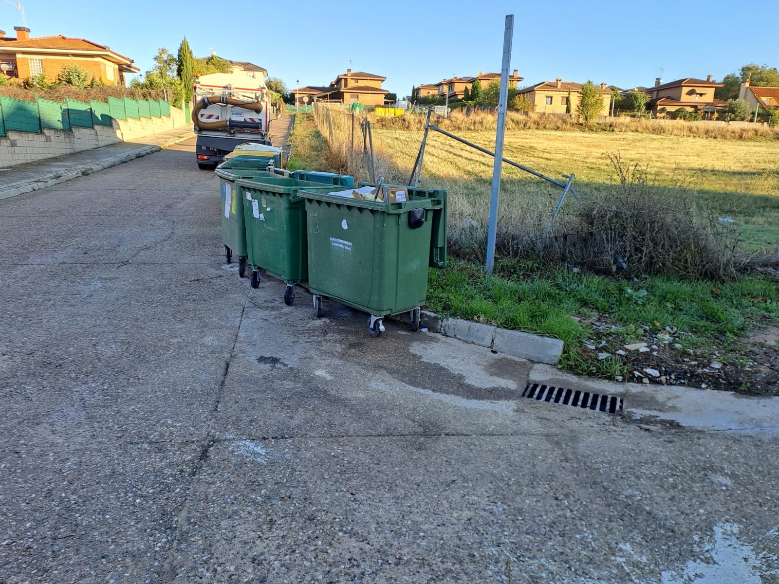 SE ESTÁN REFORZANDO LAS ÁREAS DE RSU CON LIMPIEZA ADICIONAL