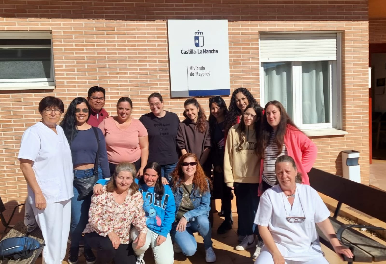 "APRENDER CUIDANDO, CUIDAR APRENDIENDO", EN LA VIVIENDA DE MAYORES DE EL CASAR