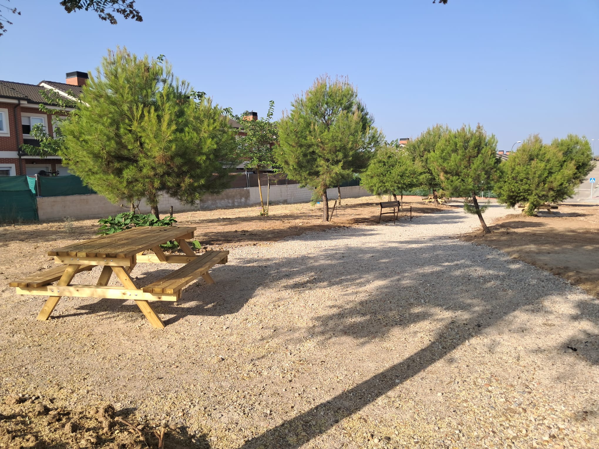 EL AYUNTAMIENTO DE EL CASAR CREA UN NUEVO PARQUE EN LOS ARENALES