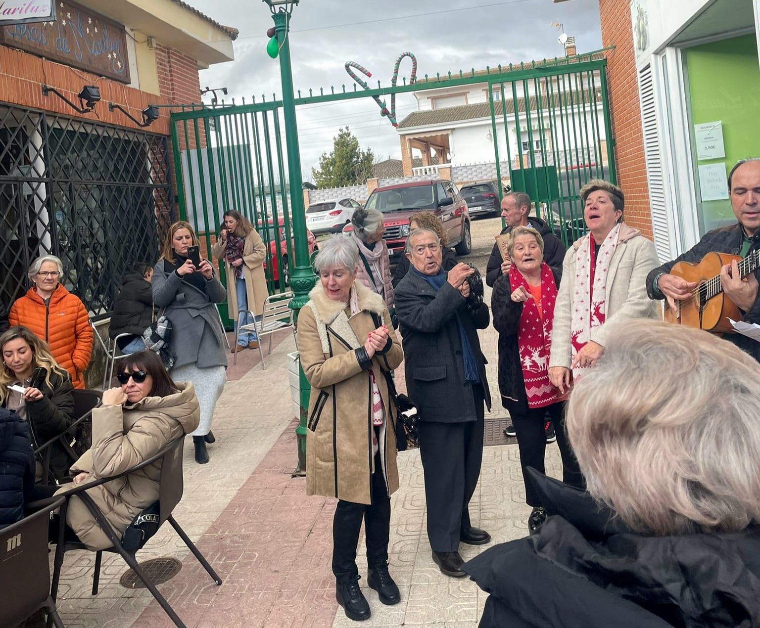 EL CENTRO COMERCIAL EL COTO SE LLENÓ DE ALEGRÍA CON EL CASARDEO