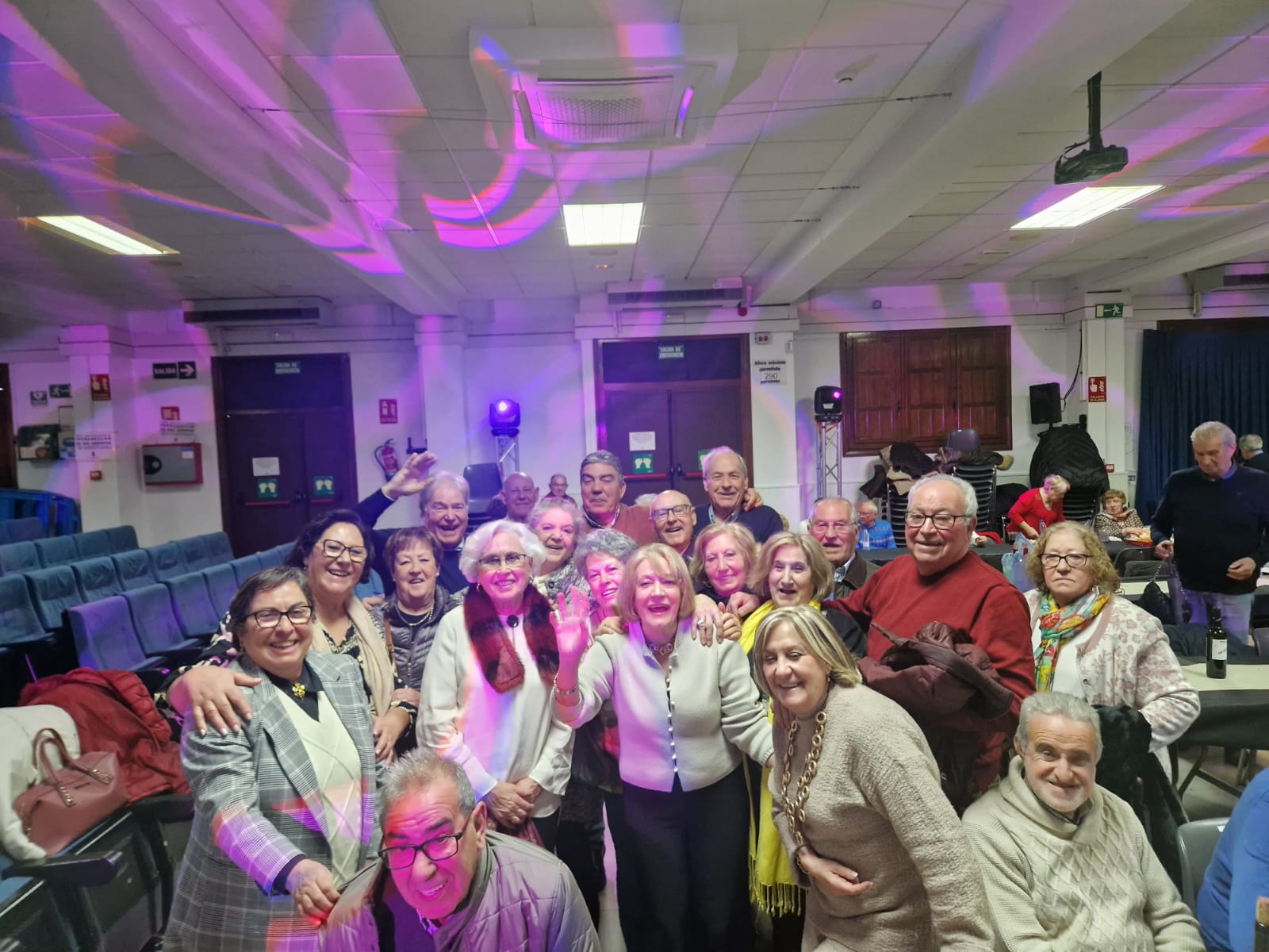 LOS CLUBES DE LA TERCERA EDAD DE EL CASAR Y MESONES CELEBRARON SU TRADICIONAL DÍA DEL MAYOR EN HONOR A EL SANTO ÁNGEL