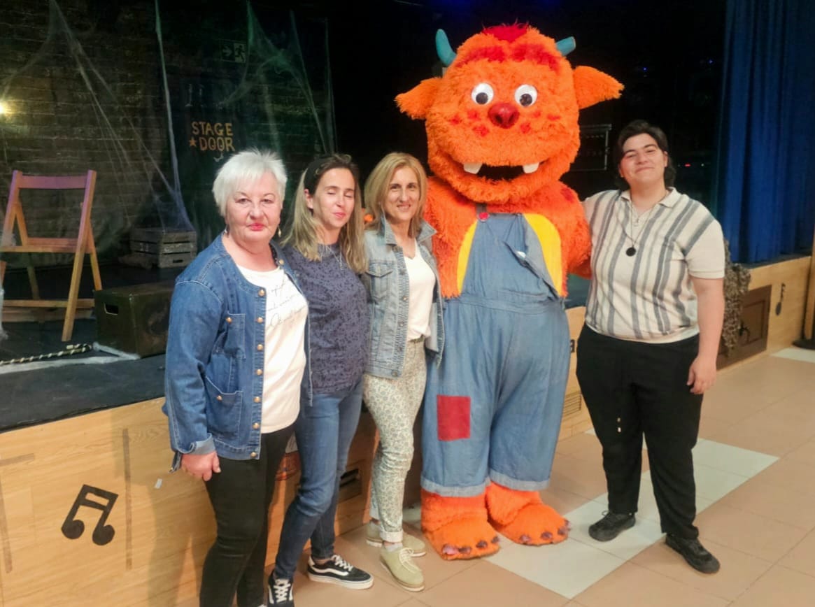 ¡TACHÁN LLENÓ DE MAGIA EL AUDITORIO DE EL CASAR!