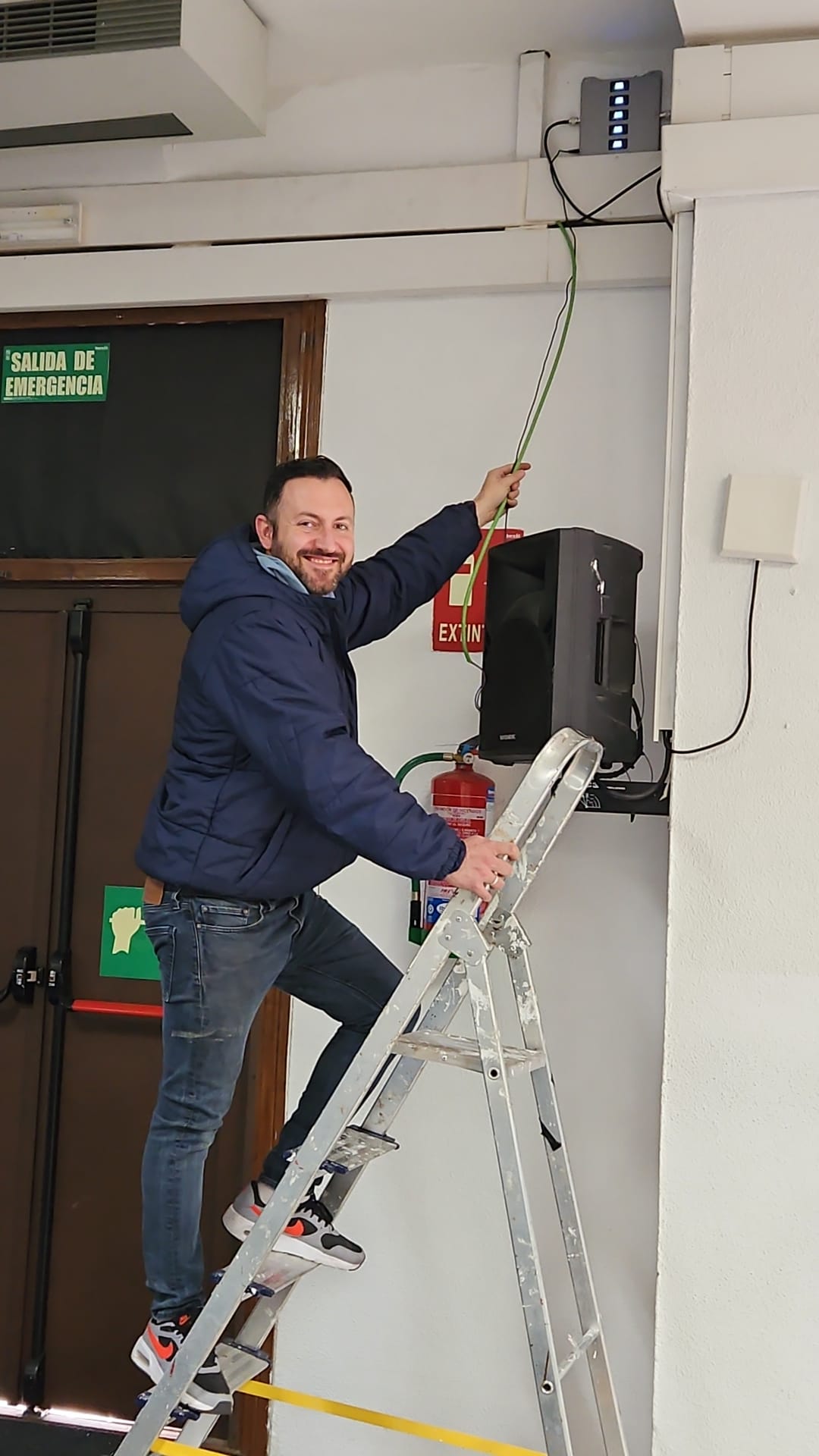 ¡YA TENEMOS COBERTURA DE TELÉFONO EN EL AUDITORIO MUNICIPAL!