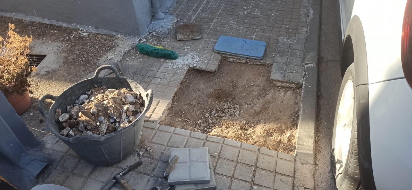 AYUNTAMIENTO DE EL CASAR. ARREGLOS DE INFRAESTRUCTURAS PÚBLICAS EN MESONES