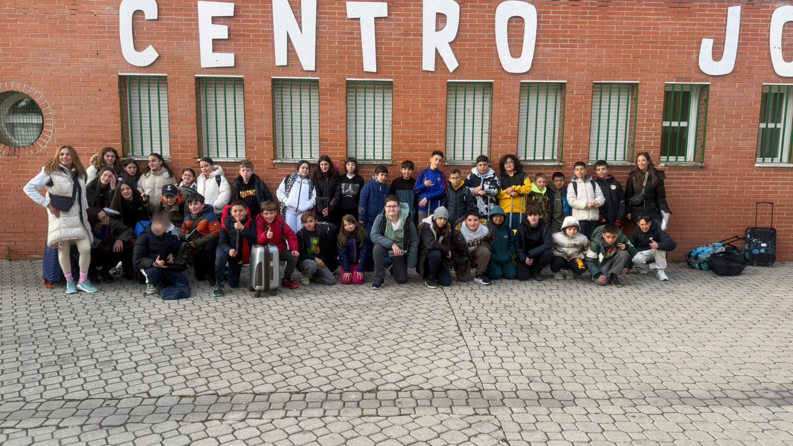 LA JUVENTUD DE EL CASAR VIVIÓ UNA EXPERIENCIA INOLVIDABLE EN EL VALLE DE LA SALUD, CON SU EXCURSIÓN CON PERNOCTA