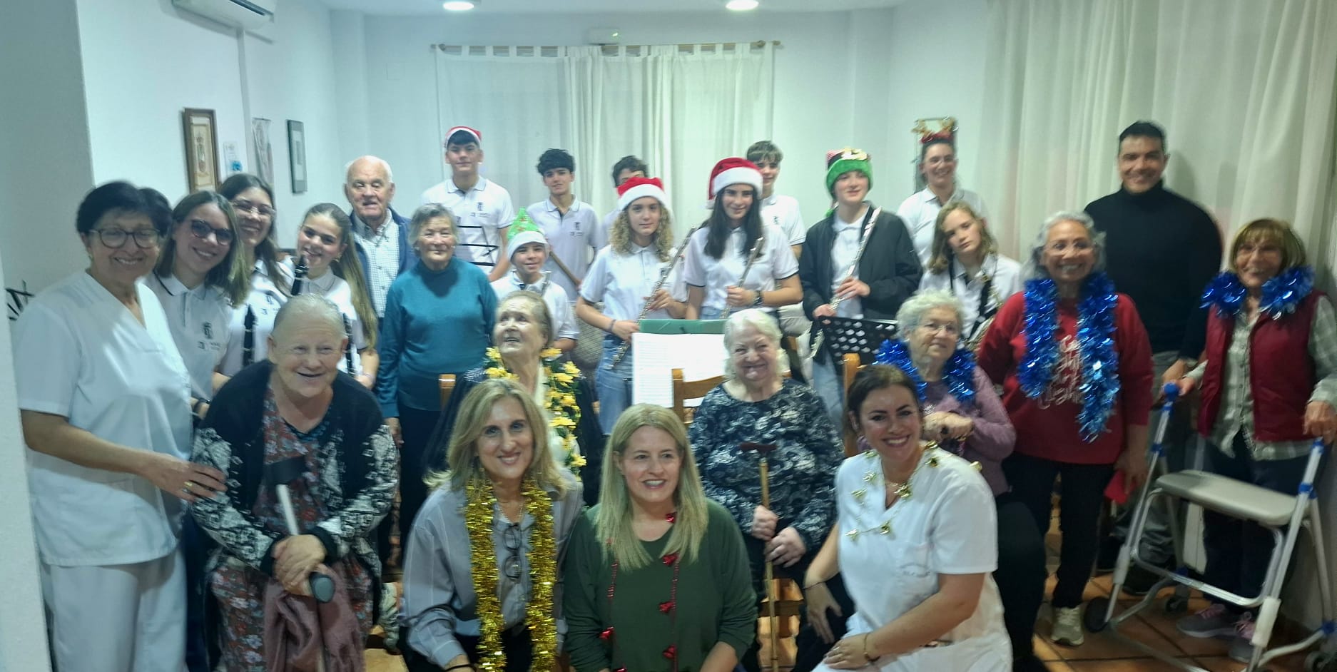 VIVIENDA DE MAYORES TODO LO QUE NECESITO POR NAVIDAD ERES TÚ