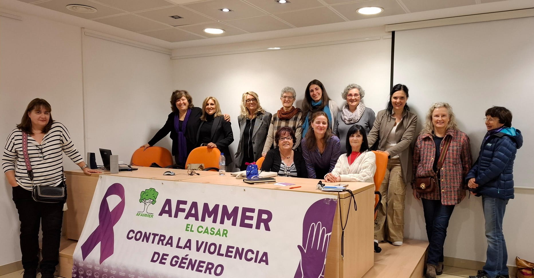 AFAMMER EL CASAR CONMEMORÓ EL DÍA CONTRA LA VIOLENCIA DE LA MUJER CON UNA CHARLA SOBRE VIOLENCIA DE GÉNERO Y VIOLENCIA ECONÓMICA