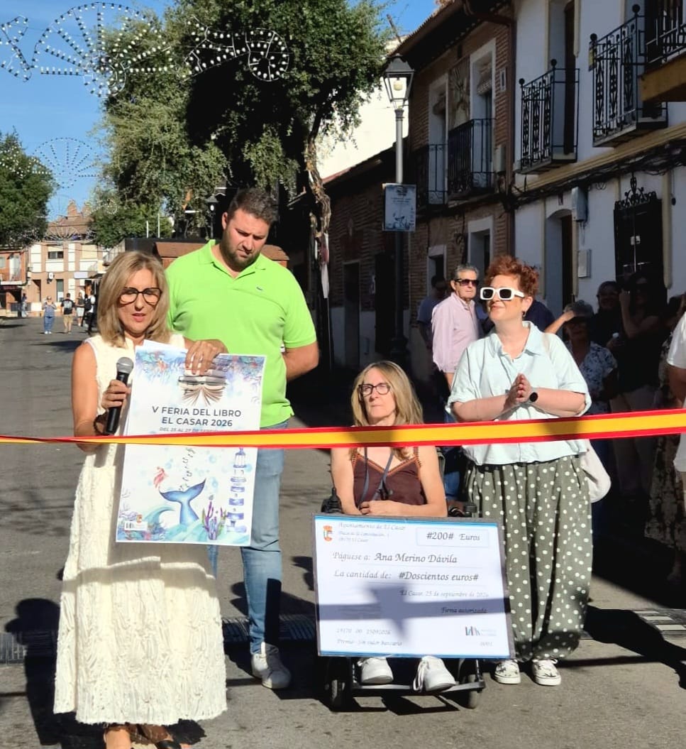 GRAN ACOGIDA EN LA INAUGURACIÓN DE LA V FERIA DEL LIBRO DE EL CASAR