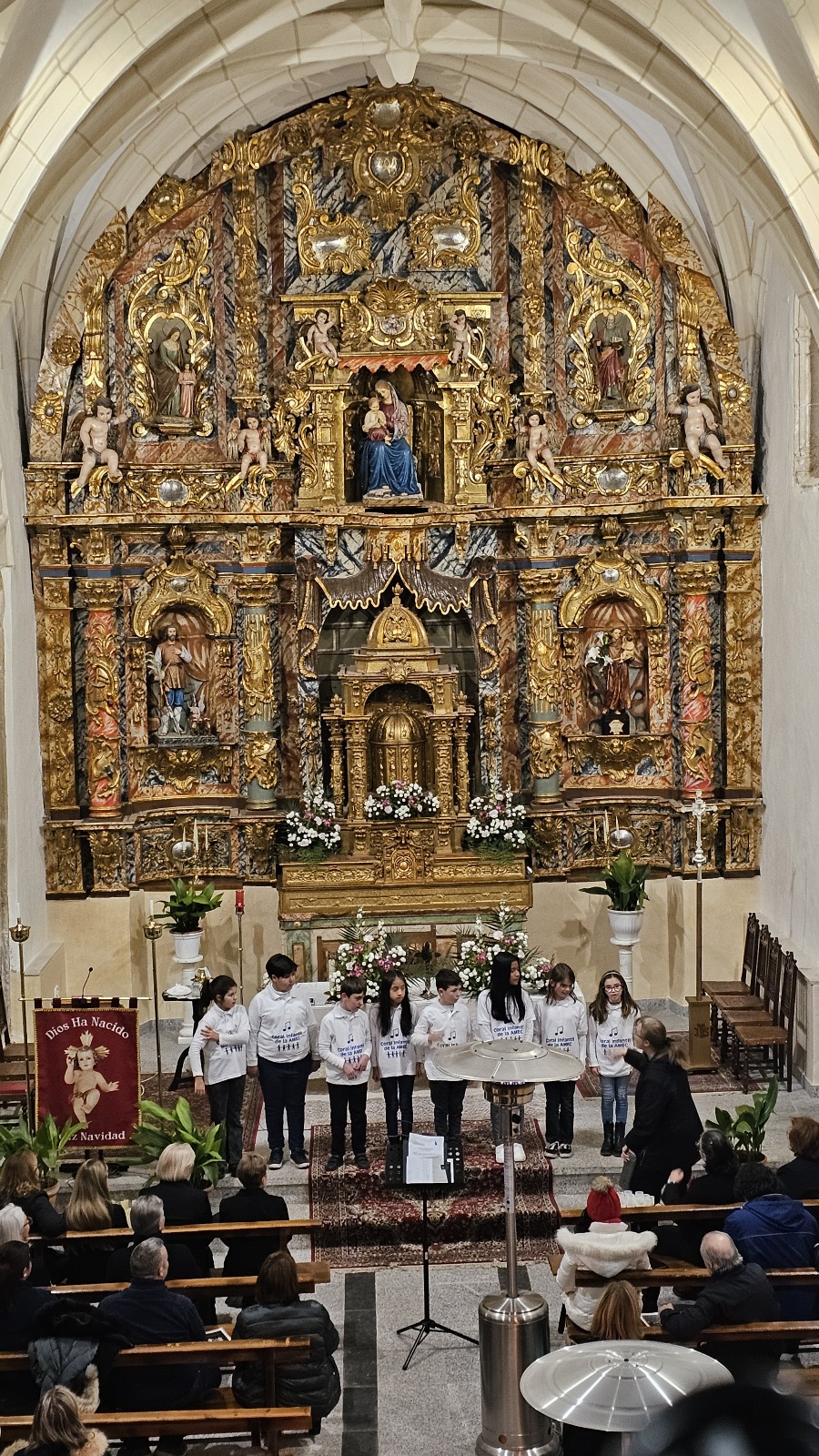 VILLANCICOS "ENTRE LAS VELAS"