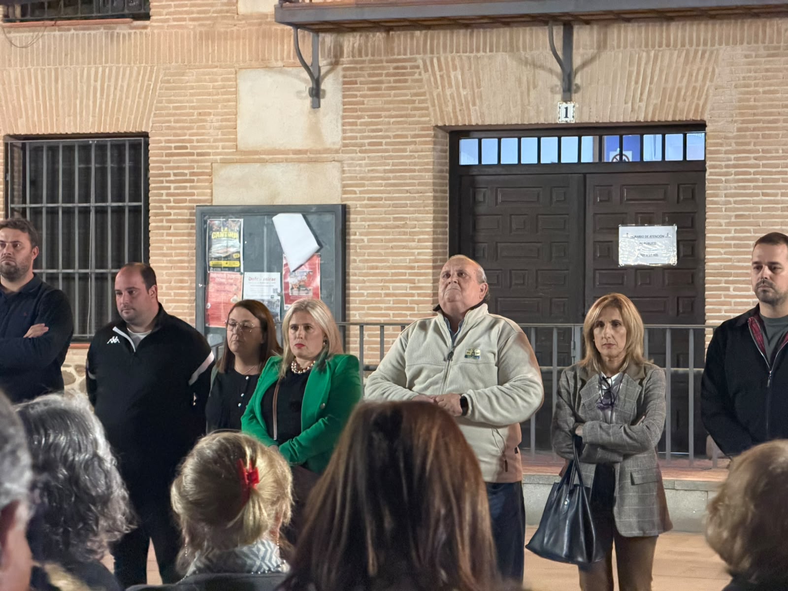 UN MINUTO DE SILENCIO EN EL CASAR EN MEMORIA DE LAS VÍCTIMAS DEL ACCIDENTE FERROVIARIO DE TOLEDO