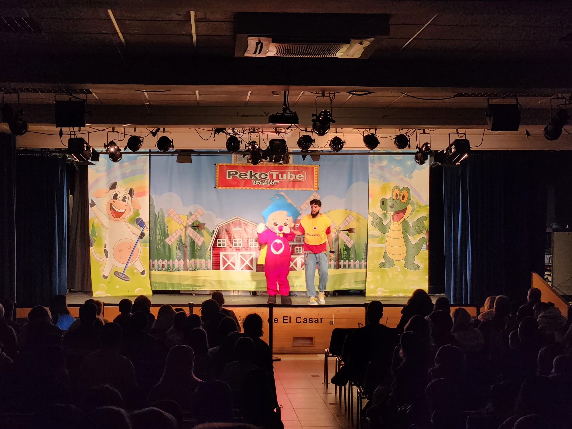 ¡ÉXITO DE PEKETUBE FEST EN LA NAVIDAD DE EL CASAR!