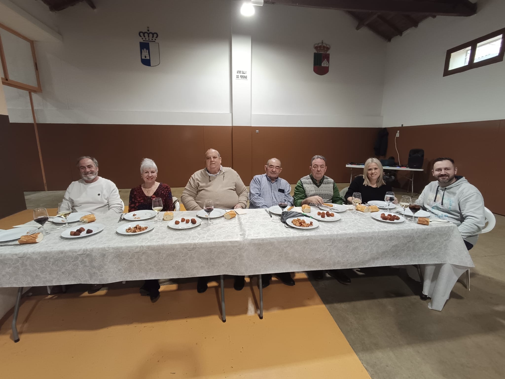 TRADICIONAL COMIDA DE NAVIDAD DEL CLUB DE LA TERCERA EDAD DE EL CASAR